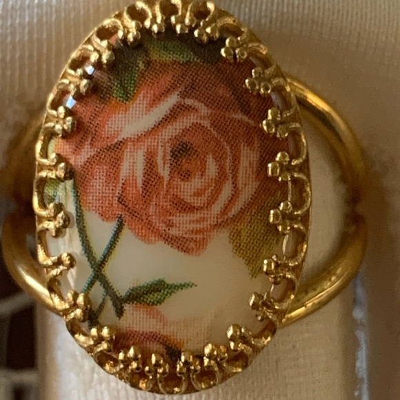 Ring Rose porcelain - Picture 10 of 12